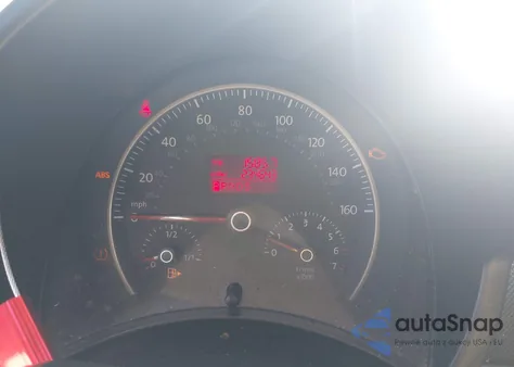 2010 Volkswagen New Beetle 2.5L z USA, uszkodzony, nr VIN 3VWPG3AG3AM014932